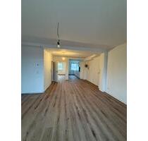 NEU! sanierte 2-Zimmer Wohnung mit Balkon in zentraler Lage - Frankfurt am Main Innenstadt 2