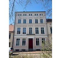 Wunderschöne 3-Zimmer-Altbauwohnung mit Charme in zentraler Lage - Wismar Altstadt
