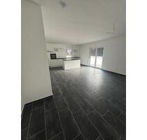 Neubau-Maisonette mit Balkon & Carport – Erstbezug 2 Fam. Haus - Hanau Groß-Steinheim