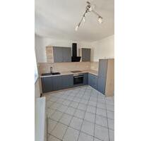 3-Raum-Wohnung mit Küche - 518,00 EUR Kaltmiete, ca.  80,00 m² in Schmölln (PLZ: 04626)