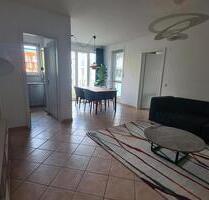 2 Zimmer Wohnung Schwabing 55m2 möbliert Loggia TG Stellplatz - München Schwabing-Freimann