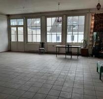 100 m2 Loftetage Atelier - 330,00 EUR Kaltmiete, in Krefeld (PLZ: 47809) Gellep-Stratum