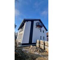 Neubau Niveau. Mehrgenerationenhaus mit 3 WE, 3 Garagen und 3 Stp - Aufhausen