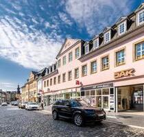 Großzügige 4-Raum-Wohnung mit Aufzug im Stadtzentrum von Saalfeld - Saalfeld (Saale)