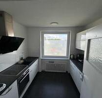 Helle 3-Zi. Wohnung mit moderner EBK und Balkon am Stadtrand - ideal für Paare und kleine Familien! - Wickede (Ruhr)