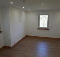 90m2, 4 Zimmer, Küche, Bad - 750,00 EUR Kaltmiete, ca.  90,00 m² in Friesenhagen (PLZ: 51598)