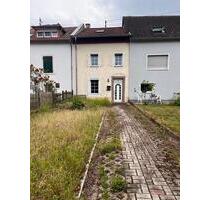 Sanierungsbedürftiges Einfamilienhaus in Rehlingen Siersburg - Saarlouis