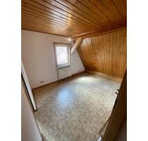 2-Zimmer DG-Wohnung in Knittlingen zum vermieten