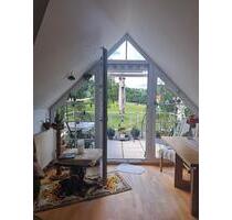 Helle 2-Zimmer-Dachgeschosswohnung mit großer Südterrasse und Grünblick in Badenweiler