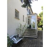 Schöne 2 12 Zimmer Wohnung - 1.000,00 EUR Kaltmiete, ca.  68,00 m² in Metzingen (PLZ: 72555)