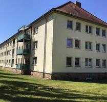 Großzügige Fünf-Raum-Wohnung mit Balkon und Loggia in Gotha!