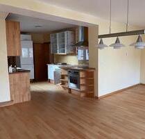 Innenstadtnahe renovierte 3-Zimmer-Maisonette-Wohnung im Oldenburger Ziegelhofviertel!