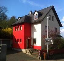 Hochwertige 4-Raum-Maisonette-Wohnung mit EBK, Garten - Rüdesheim am Rhein
