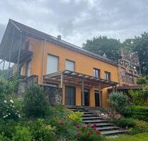 Schöne Wohnung im EG mit EBK, Garten und Terrasse - Donauwörth