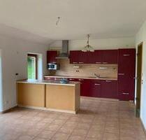 Helle und geräumige 4-Zimmer-Wohnung zu vermieten - Babenhausen