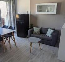 Möblierte Wohnung mit Balkon,Aufzug und Stellplatz,S-Bahn Spandau - Berlin