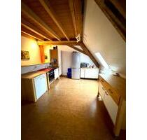 Geräumige 6-Raum-Maisonette-DG-Wohnung mit Balkon - Zell im Wiesental
