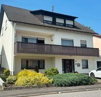 Freistehendes großes Ein-Mehrfamilienhaus von pirvat in Berus - Überherrn