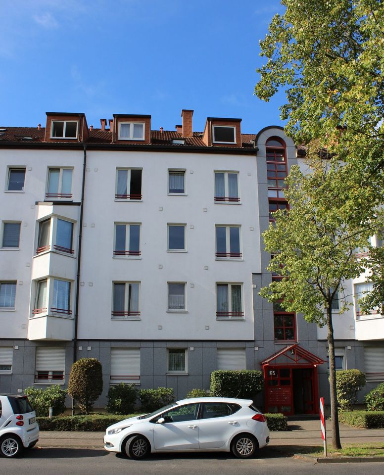 Bezugsfreie 3-Raum-Wohnung mit Balkon, EBK, Tiefgarage Wesseling