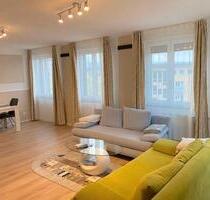 Sanierte Helle 3-Zimmer-Wohnung mit EBK in 75172 Pforzheim