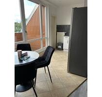 2-Raum-Wohnung über Abtnaundorf *möbliert *neue EBK *Loggia - Leipzig Nordost