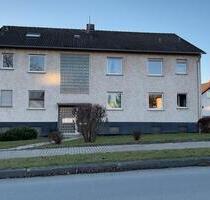 Holzhausen: 2 ZKB Wohnung mit Balkon und Garage - Immenhausen