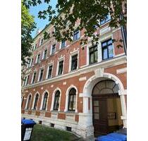 Zentrumsnahe 2-Raum-Wohnung mit Tageslichtbad, Balkon und großer Küche! - Chemnitz Altendorf