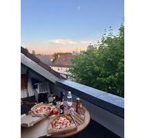 Zwischenmiete: Helle, möblierte 2.-Zi-Whg mit Balkon in Nürnberg