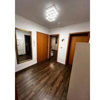 Erdgeschosswohnung - 950,00&nbsp;EUR Kaltmiete, ca.&nbsp; 92,00&nbsp;m&sup2; in Neuhof (PLZ: 36119)