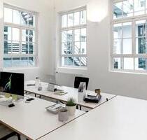 Schreibtischplätze in hellem Industriebau für kreative Coworker - All-in-Miete - Stuttgart Stuttgart-Nord