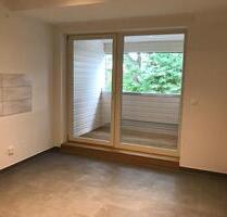 ++ Neuwertige 3 Zi. Whg mit Loggia und Stellplatz ++ - Chemnitz Borna-Heinersdorf