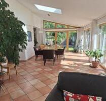 Großes Mehrgenerationenhaus mit vielfältiger Nutzungsmöglichkeit - Berg