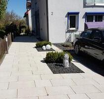 Möblierte 2-Zimmer-Dachgeschosswohnung mit Balkon - Usingen