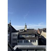 Über den Dächern der Altstadt- exklusive, vollmöblierte Wohnung im Herzen der Düsseldorfer Altstadt