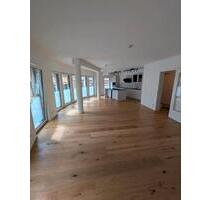 Exklusive 4-Zimmer-Neubauwohnung mit Balkon und Einbauküche - Halle (Saale)