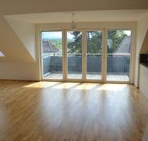 Exlusive 3,5 Zi-DG Wohnung mit Süd Balkon in ruhiger Lage in Nürtingen - Ehingen (Donau)