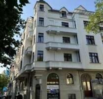 Moderne Altbauwohnung mit zwei Balkonen und Einbauküche - Wiesbaden Nordost