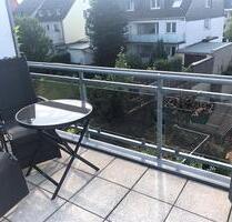 Modern und lichtdurchflutete 2 Zimmeroase mit Einbauküche und Südbalkon - Düsseldorf Stadtbezirk 9