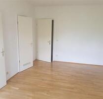 Schöne 1-Zimmer mit Parkett in sehr guter Lage! Perfekt für die Ausbildung - Chemnitz Altendorf