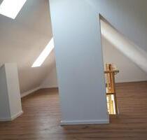 Helle Maisonette-Wohnung in Hof-Hofeck ab 01.11.2025