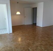 Toplage! Gepflegte 1-Zimmer-Whg mit EBK, Balkon, Keller - Offenbach am Main