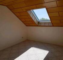 Dachgeschosswohnung - 900,00 EUR Kaltmiete, in Hundsangen (PLZ: 56414)