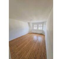 Herrliche 2,5-Raum-DG-Wohnung mit Balkon in Hilbersdorf - Chemnitz Ebersdorf