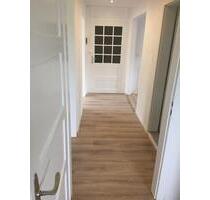 3 Zimmer Wohnung 2.OG renoviert mit neuer Küche - Rottweil