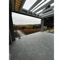 Kernsanierte 4-ZimmerEG-Whg, mit Terrasse, eigenem Garten, Garage - Brackenheim