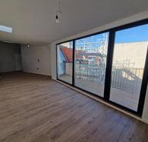 Licht, Luft & Lebensgefühl - 4 - Zimmer-Dachgeschosswohnung mit 2 Balkonen in bester Lage - Berlin Mitte