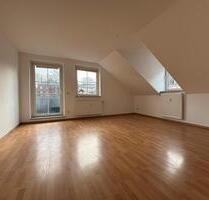 3 Zimmer Dachgeschosswohnung mit Balkon! - Annaberg-Buchholz