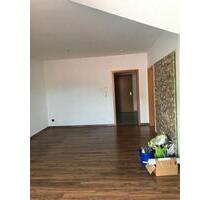 Sonnige 3-Zimmer DG-Wohnung zu vermieten - Marktheidenfeld