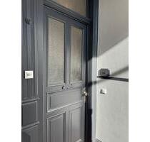 Helle Altbauwohnung mit Balkon und Stuck ab 01.01.2026 - Kiel Schreventeich
