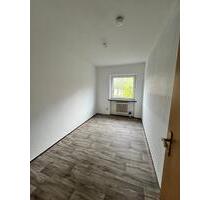 Schöne 4-Zimmer Wohnung mit 2 NKM-Erlass Renovierungsbonus! - Celle Bostel